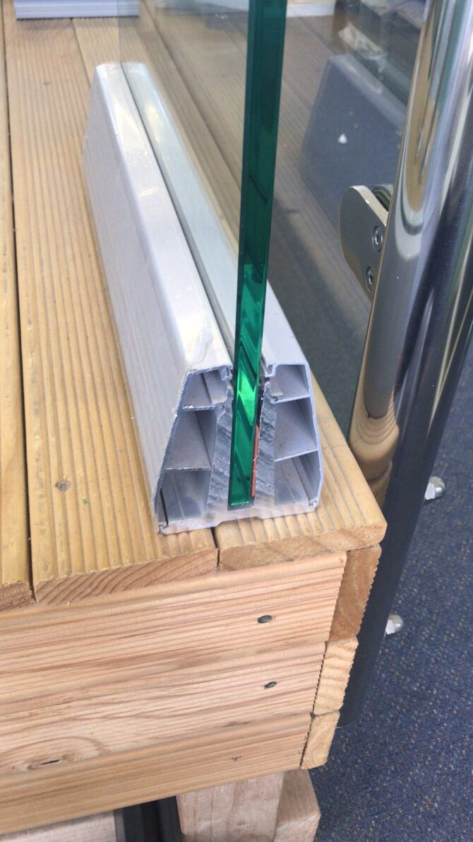 Top Mounted Aluminium Channel - Image 4