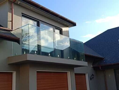Square mini post balustrade system /m