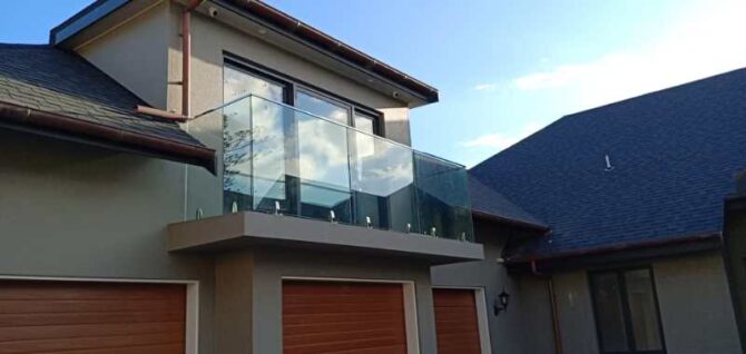 Square mini post balustrade system /m